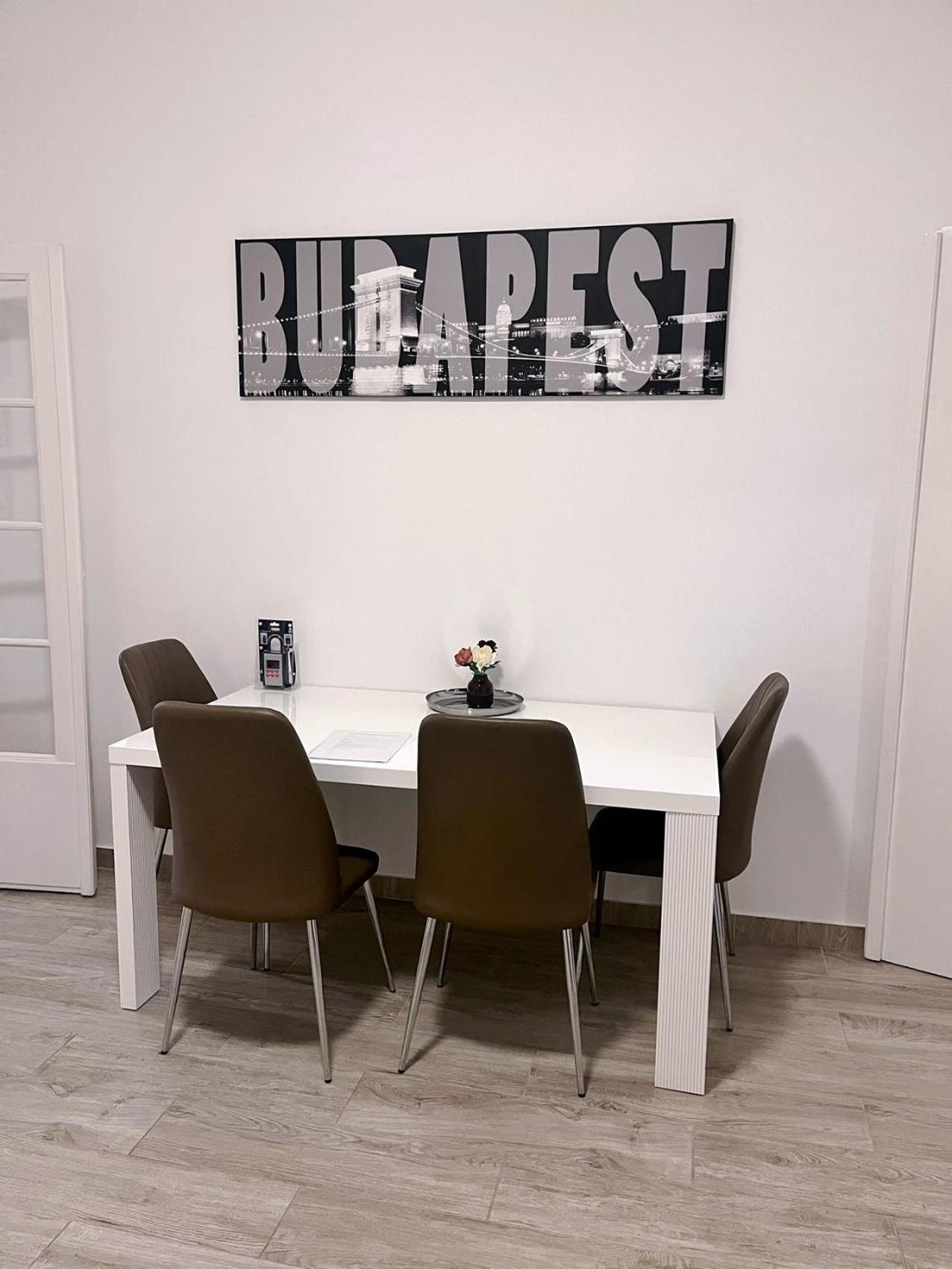 Boutique Family Apartment In The Heart Of City Budapest Luaran gambar