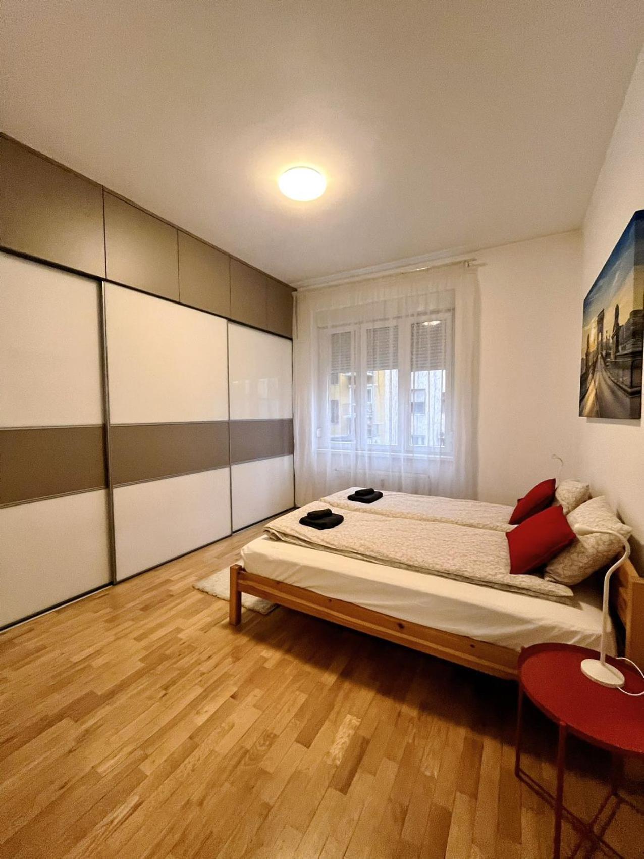 Boutique Family Apartment In The Heart Of City Budapest Luaran gambar