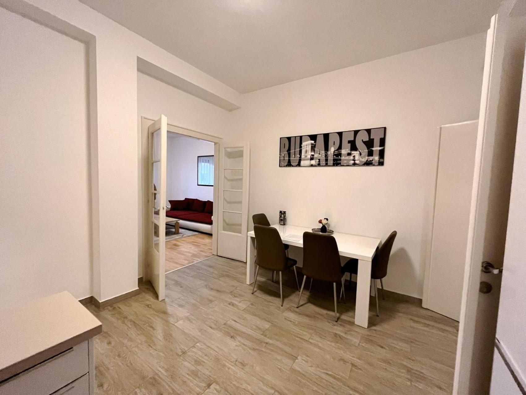 Boutique Family Apartment In The Heart Of City Budapest Luaran gambar