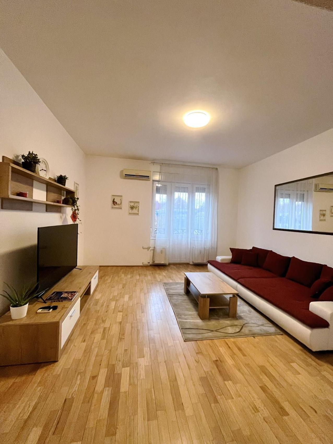 Boutique Family Apartment In The Heart Of City Budapest Luaran gambar